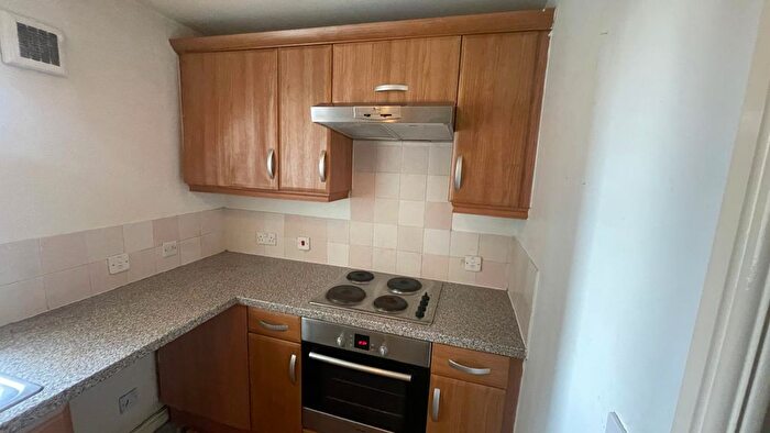 2 Bedroom Flat To Rent In Porterfield Drive, Tyldesley, Manchester, M29