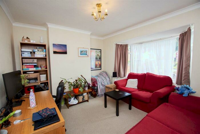 2 Bedroom House To Rent In Reservoir Road, Selly Oak, Birmingham, B29