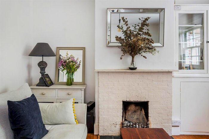 2 Bedroom End Terrace House To Rent In The Common, Shalford, Guildford, Surrey, GU4