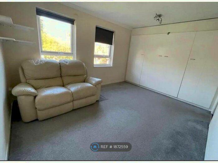 Studio To Rent In Wyre Court, Reading, RG31