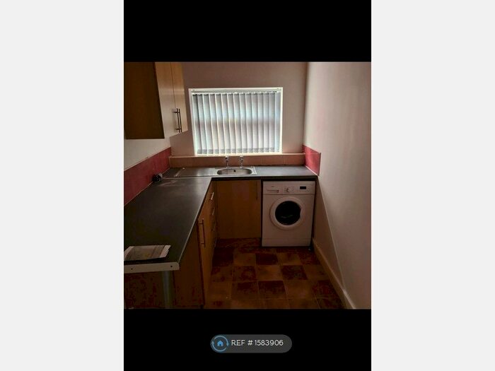 1 Bedroom Flat To Rent In Upr Aughton Rd, Southport, PR8