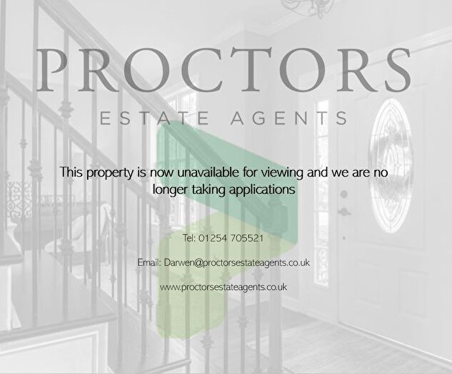 1 Bedroom Flat To Rent In First Floor Flat, Blackburn Road, BB3