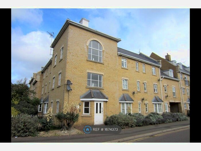 2 Bedroom Flat To Rent In New Writtle Street, Chelmsford, CM2