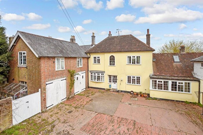 4 Bedroom Link Detached House For Sale In Turners Hill Road, Worth, Crawley, West Sussex, RH10