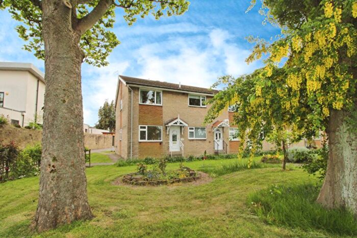 2 Bedroom Apartment To Rent In Wood Lane, Sheffield, South Yorkshire, S6