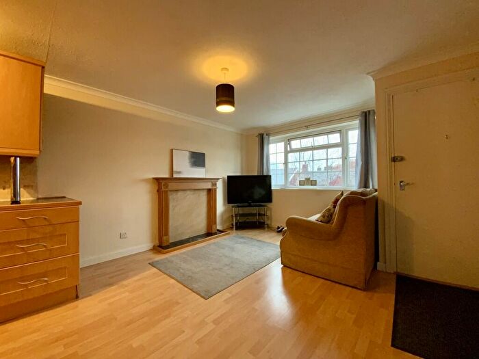 1 Bedroom Apartment To Rent In Stockport Road, Marple, SK6