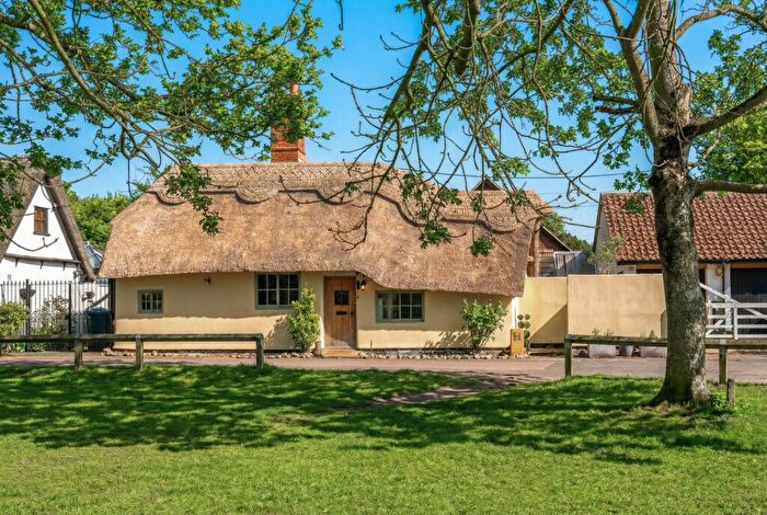 3 Bedroom Detached House For Sale In The Green, Brampton, Huntingdon, Cambridgeshire, PE28