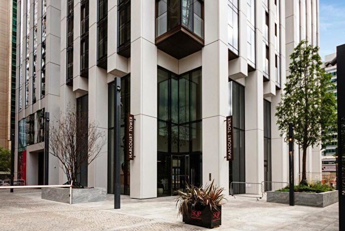 2 Bedroom Flat To Rent In Harcourt Tower, Canary Wharf, E14