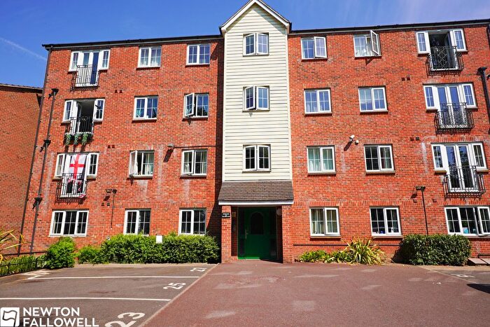 2 Bedroom Flat For Sale In Mill Bridge Close, Retford, DN22