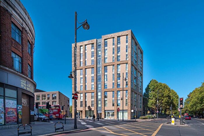 1 Bedroom Flat To Rent In Stockwell Park Walk, Brixton, London, SW9