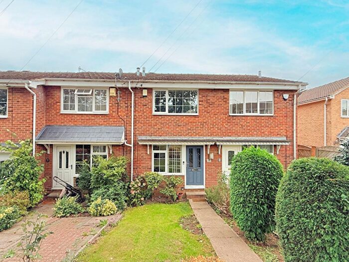 2 Bedroom Terraced House For Sale In New Park Place, Farsley, Pudsey, LS28