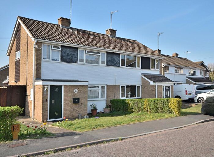 3 Bedroom Semi-Detached House For Sale In Woburn Court, Rushden, NN10