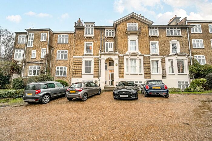 2 Bedroom Flat For Sale In Courtside, Dartmouth Road, Sydenham, London, SE26
