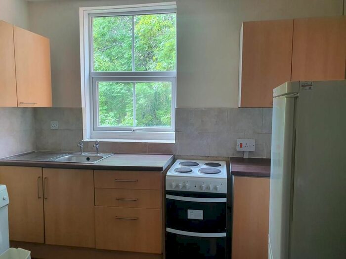 1 Bedroom Flat To Rent In Dover Street, Hull, HU3