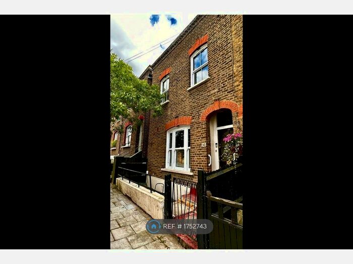 3 Bedroom End Of Terrace House To Rent In Birkbeck Place, London, SE21