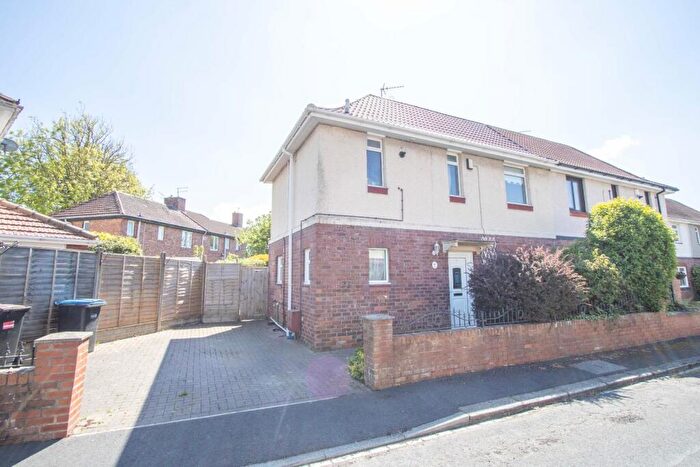 3 Bedroom Semi Detached House To Rent In Musgrave Gardens, Gilesgate, Durham, DH1