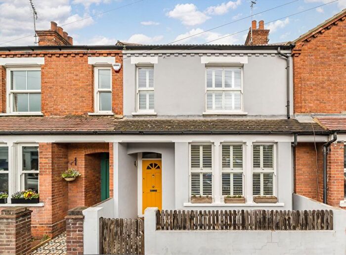 3 Bedroom Terraced House For Sale In Eastbourne Road, Brentford, TW8