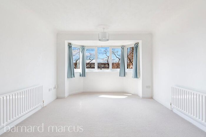 1 Bedroom Flat To Rent In Chartwell Close, Croydon, CR0