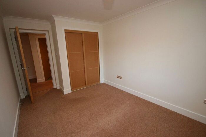 3 Bedroom Flat To Rent In South Oswald Road, Morningside, Edinburgh, EH9