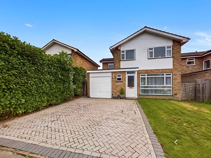 4 Bedroom Detached House For Sale In Dovecote Close, Monks Risborough, Princes Risborough, Buckinghamshire, HP27