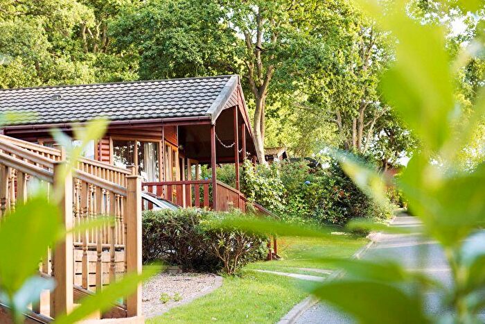 2 Bedroom Park Home For Sale In Luxury Holiday Lodges For Sale In The Surrey Hills An Area Of Outstanding Natural Beauty., GU5