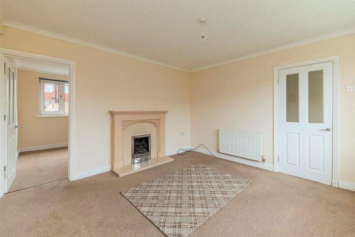 3 Bedroom End Of Terrace House To Rent In Chatsworth Road, Jarrow, Tyne And Wear, NE32