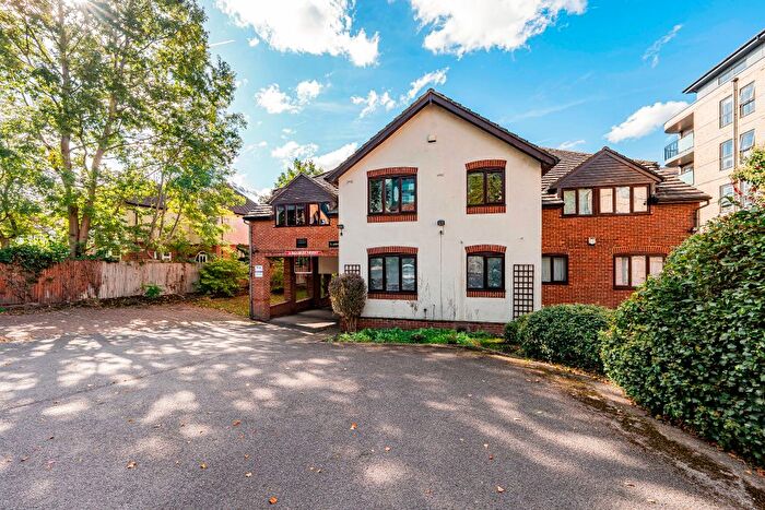 1 Bedroom Flat For Sale In Upton Park, Slough, SL1