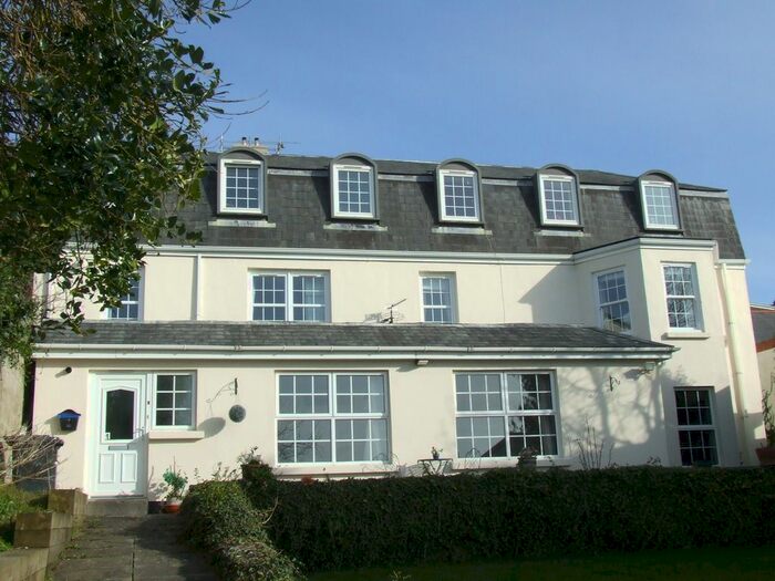 2 Bedroom Flat To Rent In West Hill, Braunton EX33