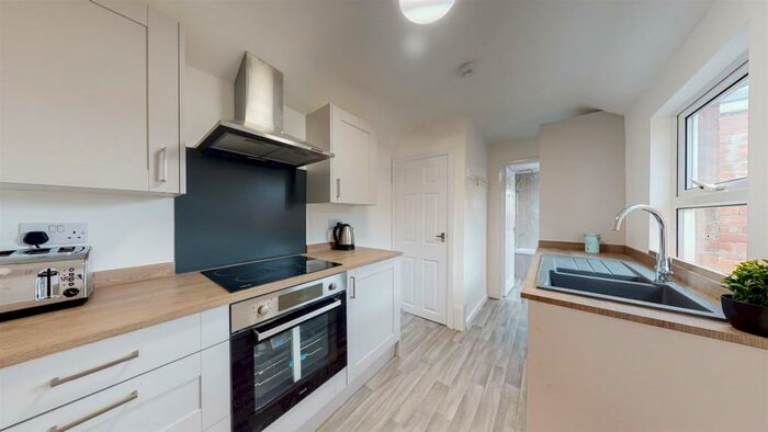 2 Bedroom Flat To Rent In Auburn Place, Morpeth, NE61