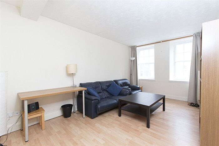 1 Bedroom Flat To Rent In Nicolson Street, Newington, Edinburgh, EH8