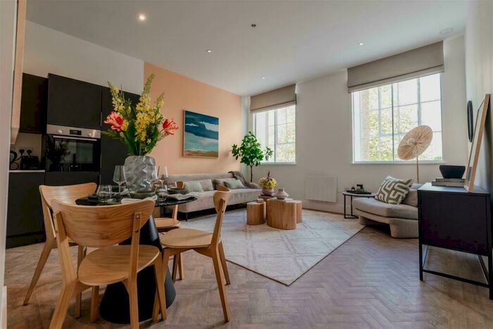 1 Bedroom Apartment To Rent In Brook Street, Chelmsford, CM1