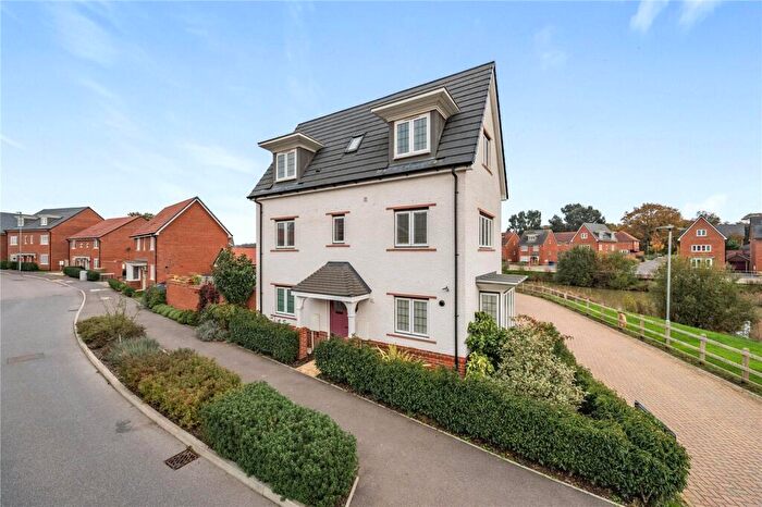 4 Bedroom Detached House To Rent In St. Georges Park, Binfield, Bracknell, Berkshire, RG42