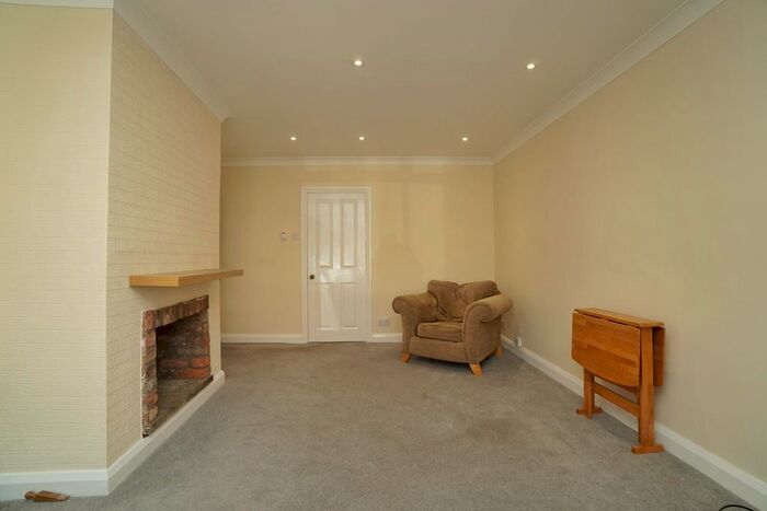 1 Bedroom Flat To Rent In Apartment Ivon House, Long Street, Easingwold, YO61