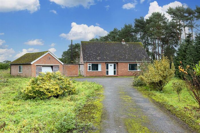 3 Bedroom Property For Sale In Everingham Lane, Hayton, York, YO42