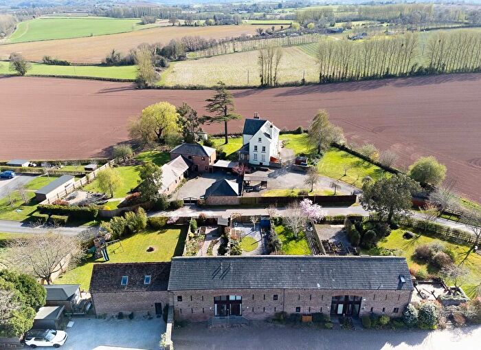 3 Bedroom Barn Conversion For Sale In Nr Ross-on-Wye Barn Conversion, HR9
