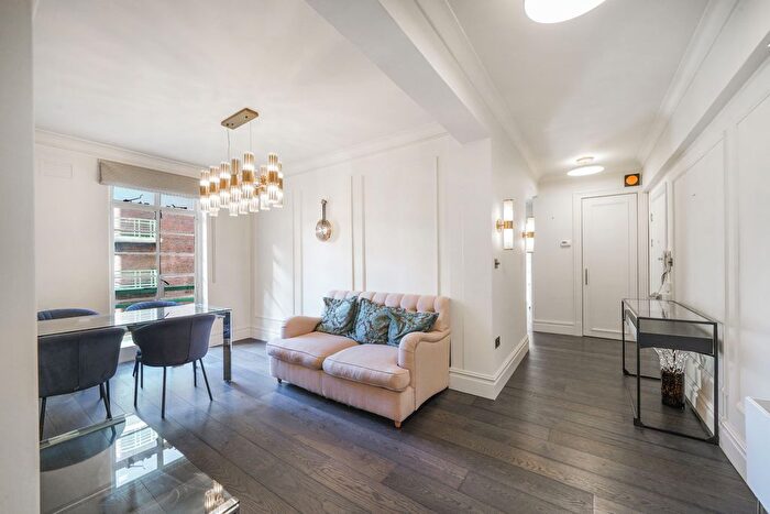 2 Bedroom Flat For Sale In Gloucester Place, NW1