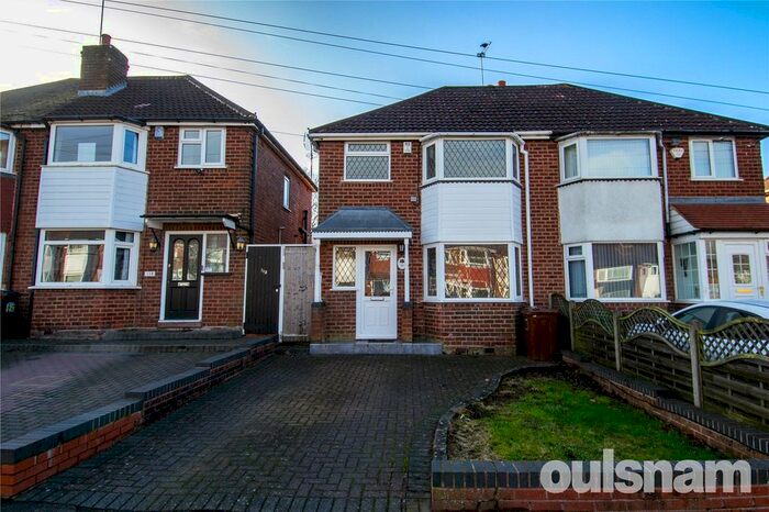 3 Bedroom Semi-Detached House To Rent In Newborough Road, Shirley, Solihull, West Midlands, B90