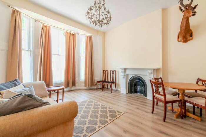 2 Bedroom Flat To Rent In Ladbroke Grove, Ladbroke Grove, London, W10
