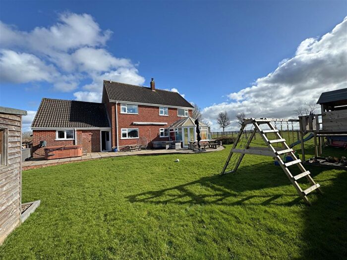 5 Bedroom Detached House For Sale In Northwood Green, Westbury-On-Severn, GL14