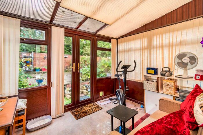 2 Bedroom Semi-Detached House For Sale In Monnow Gardens, West End, Southampton SO18