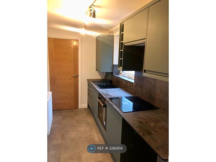 2 Bedroom Terraced House To Rent In Kingsley Road, Nottingham, NG2