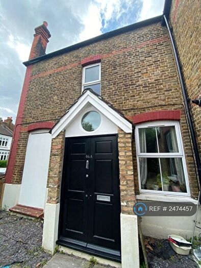 2 Bedroom Maisonette To Rent In Boyne Road, London, SE13