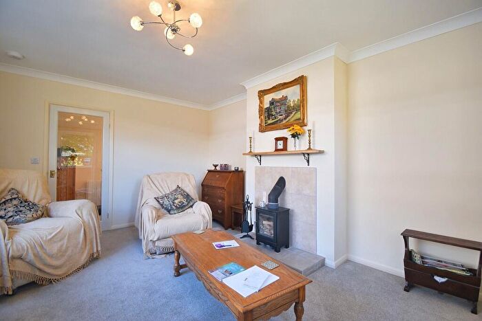 2 Bedroom Detached Bungalow For Sale In Casswell Crescent, Fulstow, LN11