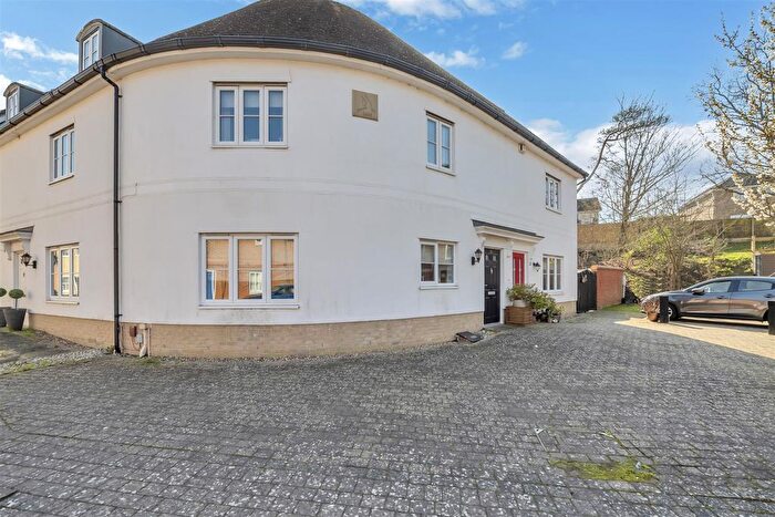 1 Bedroom Flat For Sale In Abbots Gate, Bury St. Edmunds, IP33