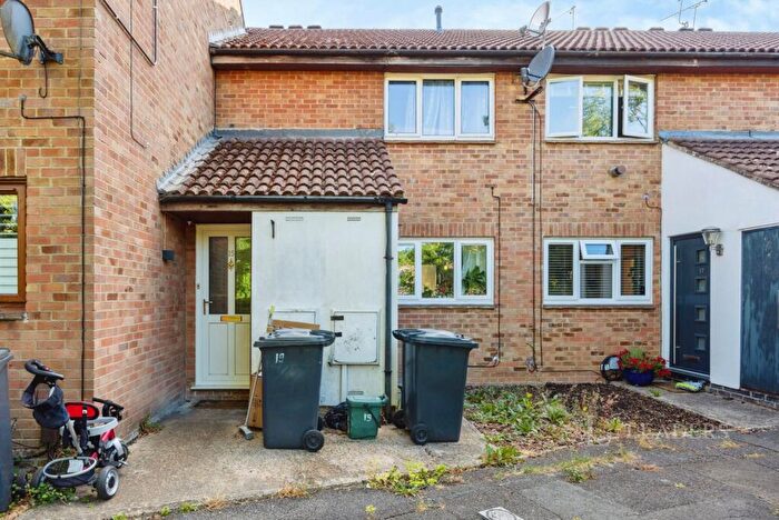1 Bedroom House To Rent In Harms Grove, Guildford, GU4