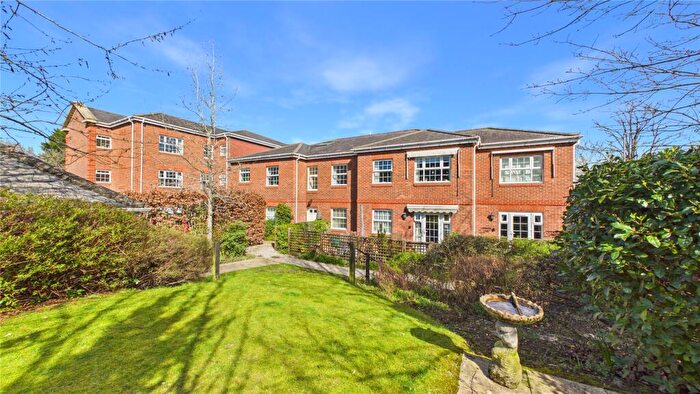 1 Bedroom Retirement Property For Sale In London Road, Camberley, Surrey, GU15