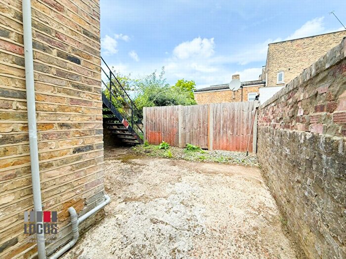 1 Bedroom Maisonette To Rent In Evering Road, Stoke Newington, N16