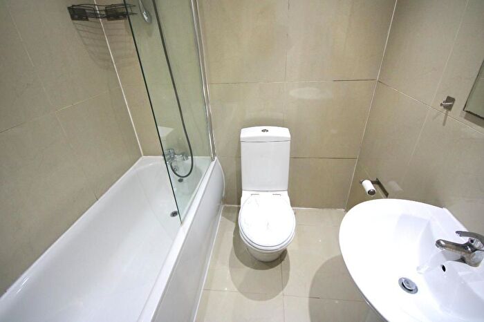 6 Bedroom Property To Rent In Fernbank Avenue, Wembley, Middlesex, HA0