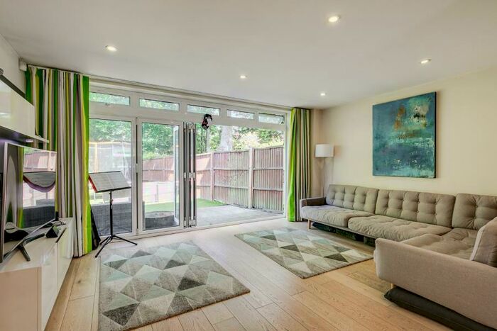 4 Bedroom Terraced House To Rent In Acorn Terrace, Highgate, N6