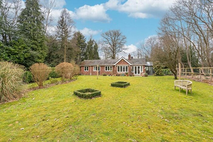 2 Bedroom Detached Bungalow For Sale In Yarmouth Road, Broome, Bungay, NR35